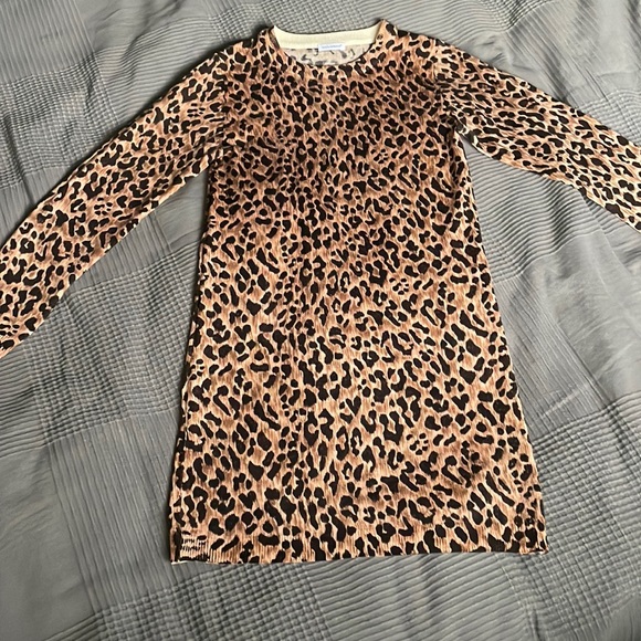 Dolce & Gabbana dress 100% virgin wool, brand new with tag dress !!!  Size XS - Picture 2 of 10